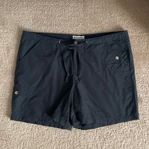 Columbia Women’s Shorts - size L